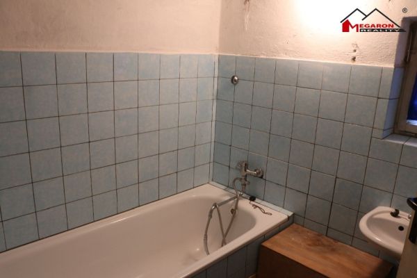 Rodinný dům 4+kk, dvůr, zahrada, 764 m², k pronájmu  #5