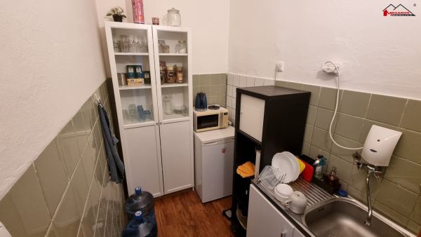 Komerční prostory pro obchod, služby nebo kancelářské, 59 m²,  k pronájmu #4