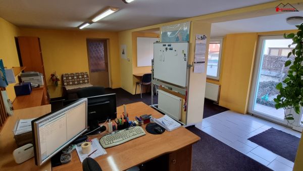 Rodinný dům 4+1, po část. rekonstrukci, k bydlení nebo jako sídlo firmy,  pozemek 207 m² #6