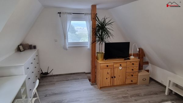 Dům pro rodinnou rekreaci i k bydlení, po generální  rekonstrukci, zahrada 1780 m² #11