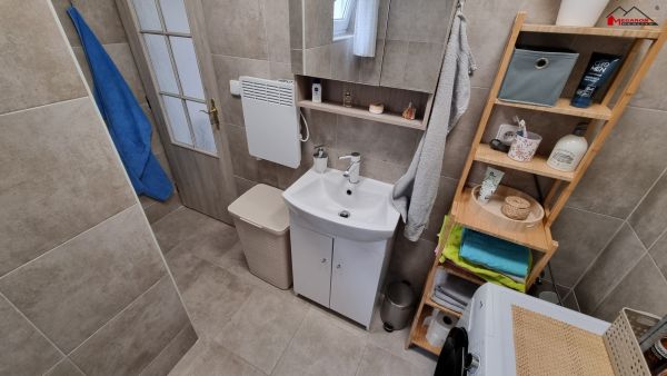 Dům pro rodinnou rekreaci i k bydlení, po generální  rekonstrukci, zahrada 1780 m² #15